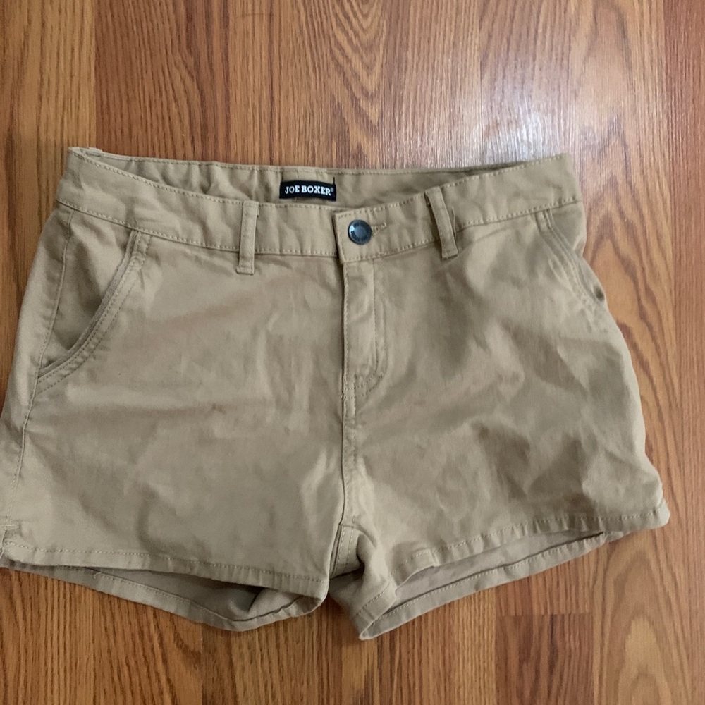 Khaki shorts